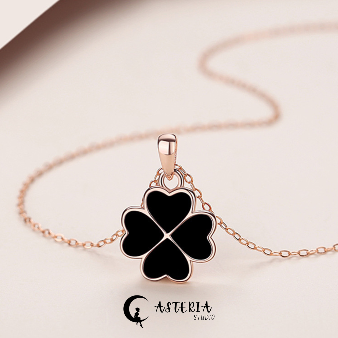 Temperature Sense Clover Necklace